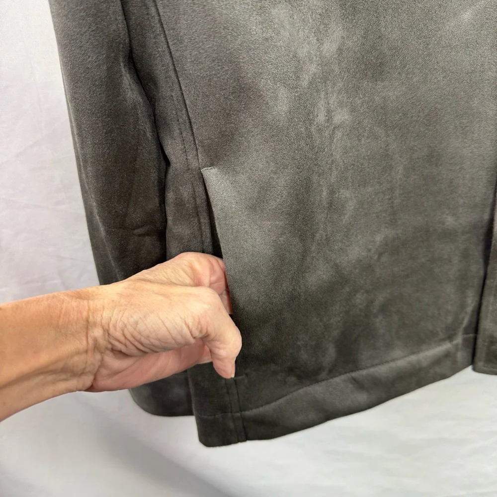 FRYE Snap Shirt Jacket Faux Suede Charcoal in color Men’s Smalll Women Medium - Picture 8 of 11